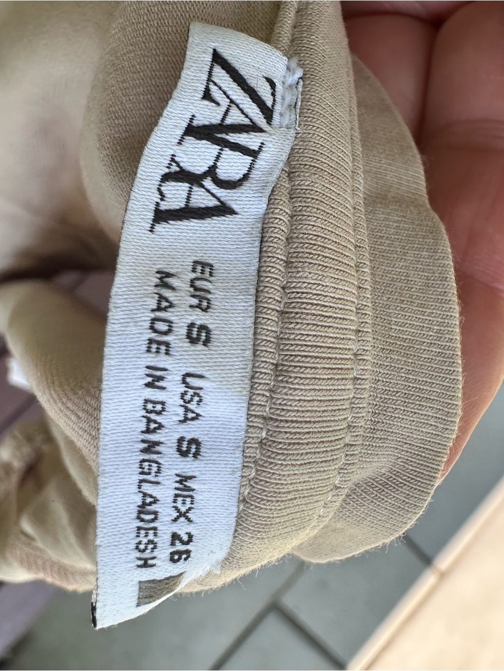 Zara sleeveless shirt